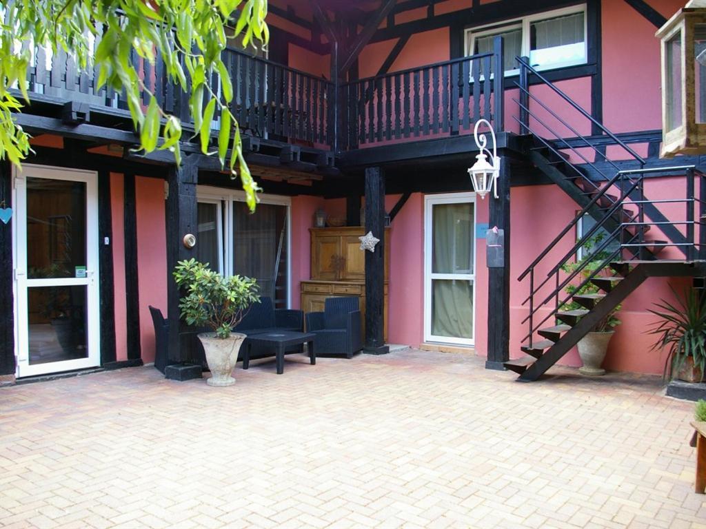 Chambres D'Hotes Le Domaine Des Remparts Selestat Exterior photo