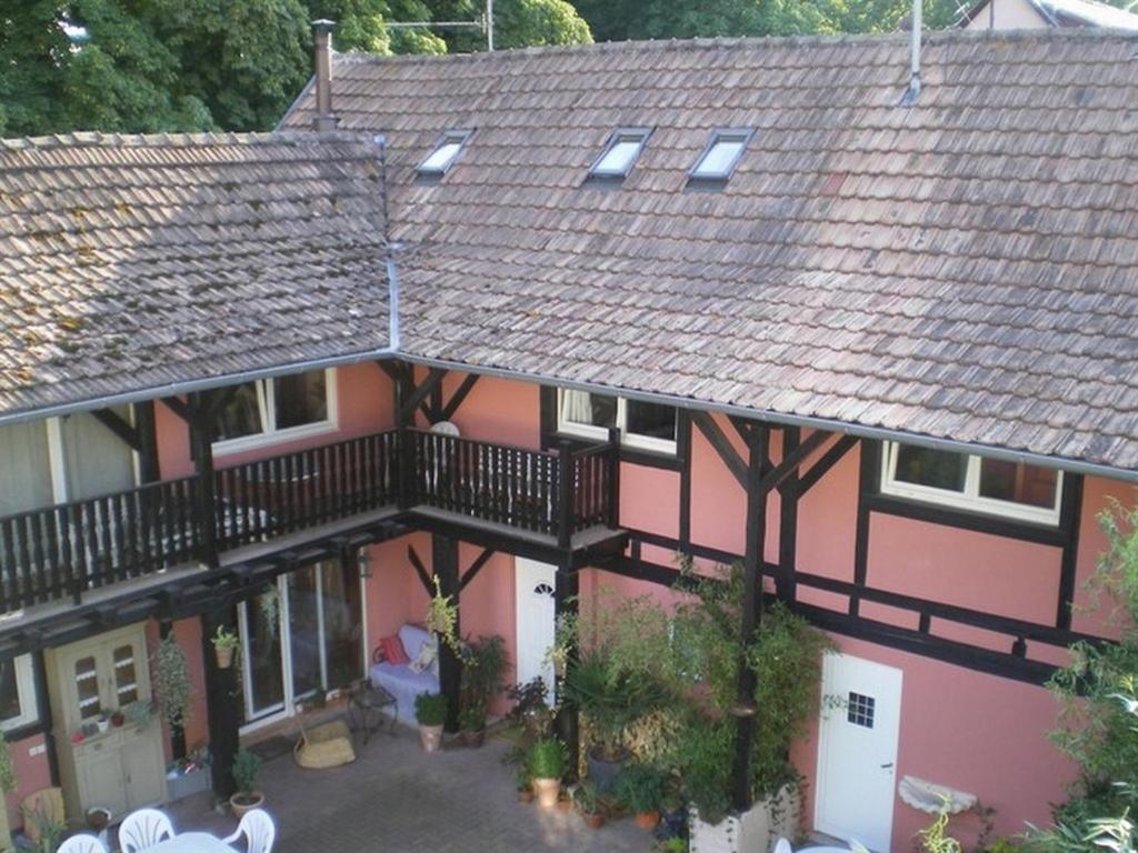 Chambres D'Hotes Le Domaine Des Remparts Selestat Exterior photo