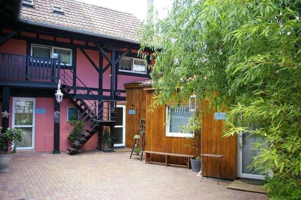 Chambres D'Hotes Le Domaine Des Remparts Selestat Exterior photo