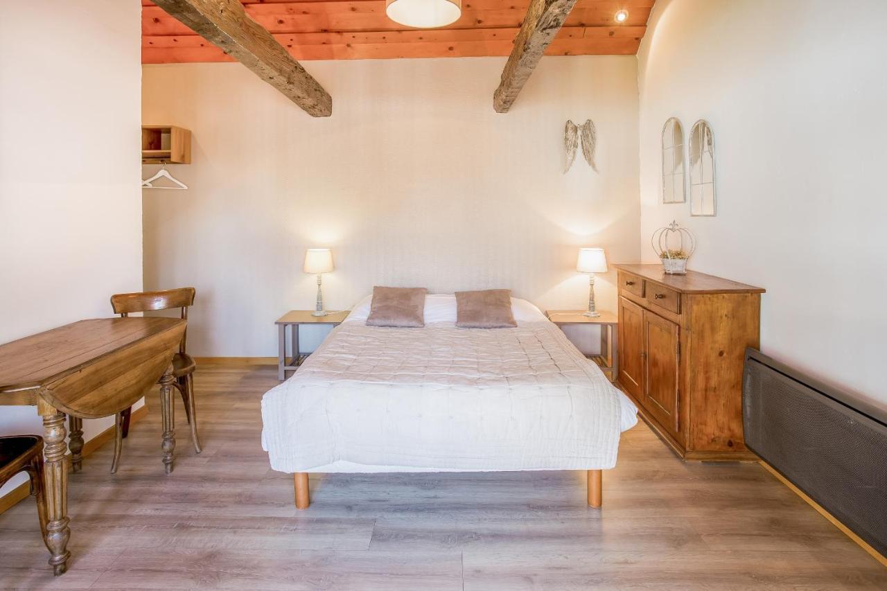 Chambres D'Hotes Le Domaine Des Remparts Selestat Room photo