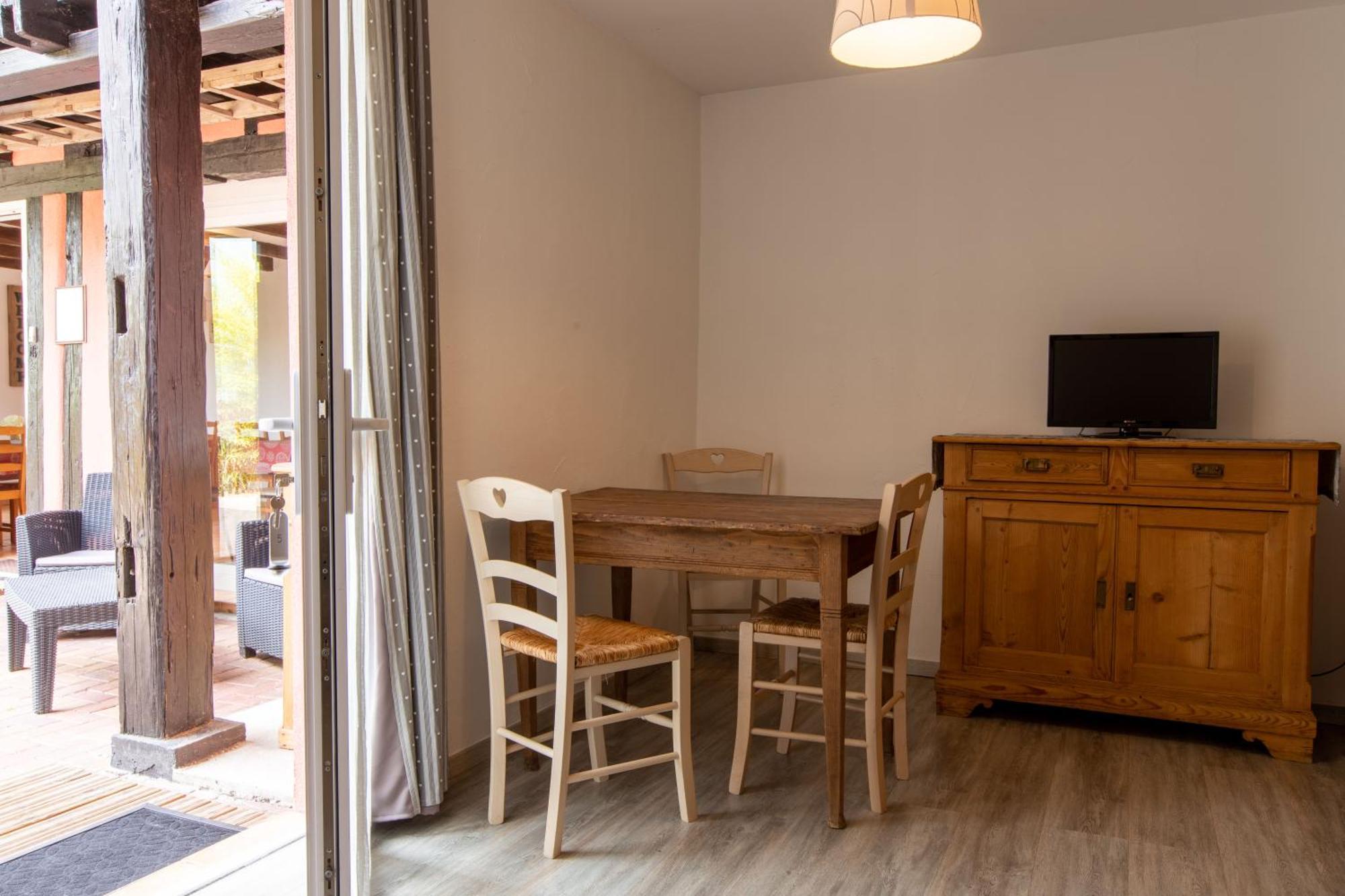 Chambres D'Hotes Le Domaine Des Remparts Selestat Room photo